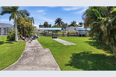 721 Coral Drive, Punta Gorda, FL 33950 - Photo 3