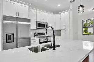 17196 Glenview Ave, Port Charlotte, FL 33954 - Photo 7