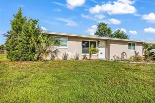573 Skylark Ln NW, Port Charlotte, FL 33952 - Photo 3