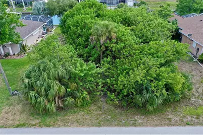 17133 Canary Lane, Port Charlotte, FL 33948 - Photo 5