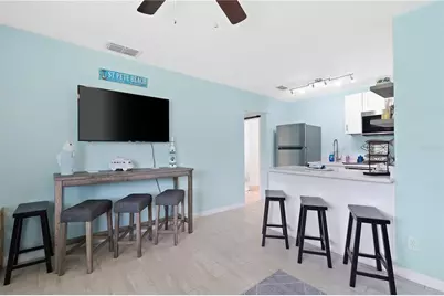 6761 Hibiscus Avenue S, South Pasadena, FL 33707 - Photo 9
