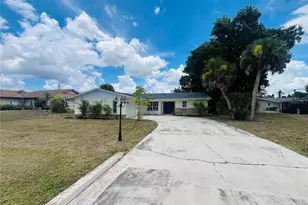 1765 Meadow Lark Ln, Englewood, FL 34224 - Photo 3
