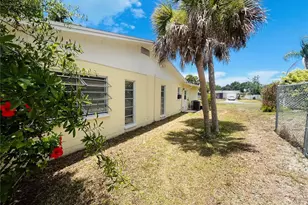 1765 Meadow Lark Ln, Englewood, FL 34224 - Photo 27