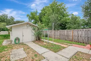 3727 Prado Dr, Sarasota, FL 34235 - Photo 45