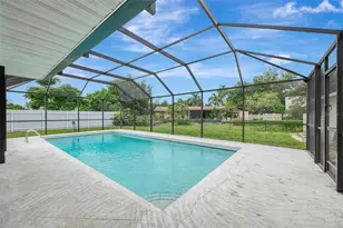 3727 Prado Dr, Sarasota, FL 34235 - Photo 3