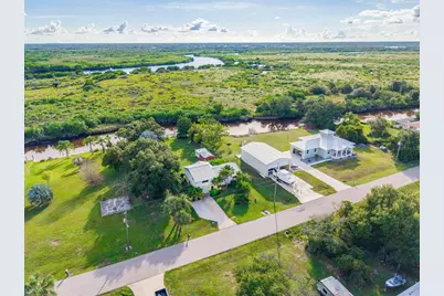 195 Summerset Drive, Punta Gorda, FL 33982 - Photo 3