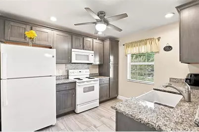 10100 Amelia Avenue, Englewood, FL 34224 - Photo 3