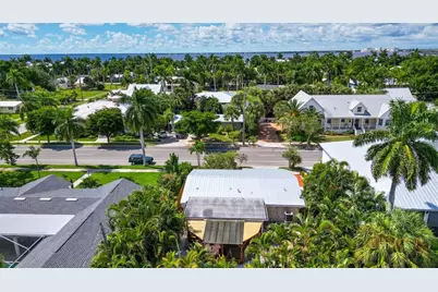 617 W Olympia Avenue, Punta Gorda, FL 33950 - Photo 49