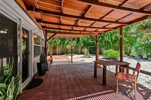 617 W Olympia Ave, Punta Gorda, FL 33950 - Photo 7
