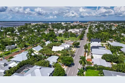 617 W Olympia Avenue, Punta Gorda, FL 33950 - Photo 57