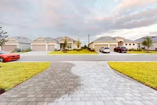 7761 Lakes Edge Ln, Port Charlotte, FL 33981 - Photo 27