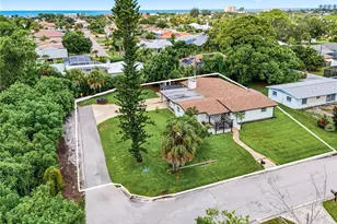 936 Dawn St, Venice, FL 34285 - Photo 1