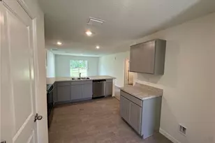 6 Reine Pl, Palm Coast, FL 32164 - Photo 3