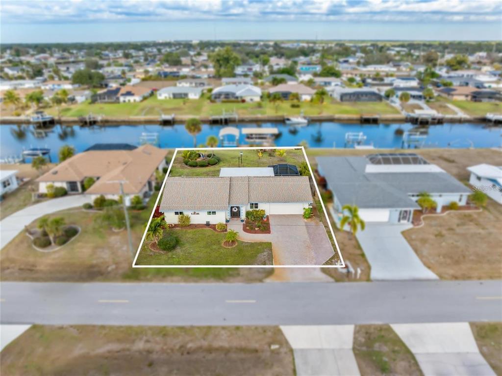 774 Spring Lake Blvd NW - 774 Spring Lake Blvd NW, Port Charlotte, FL 33952 Luxury Property | Jose Angel Pina
