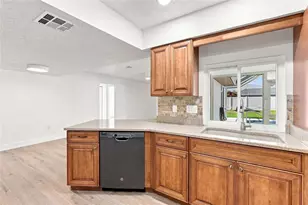 9942 Gulfstream Blvd, Englewood, FL 34224 - Photo 11