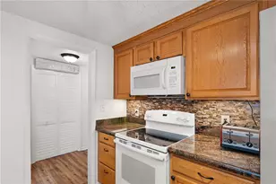 751 Nantucket Rd, Venice, FL 34293 - Photo 11