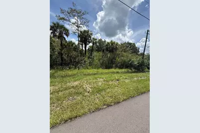 1180 16th Street NE, Naples, FL 34120 - Photo 9
