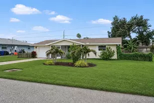 305 Shell Rd, Venice, FL 34293 - Photo 3