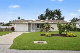305 Shell Rd, Venice, FL 34293 - Photo 1
