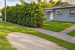 8230 N Bayshore Dr, Miami, FL 33138 - Photo 21