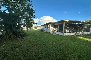 2488 Beacon Dr, Port Charlotte, FL 33952 - Photo 9