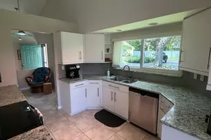 608 Marcus St, Venice, FL 34285 - Photo 11