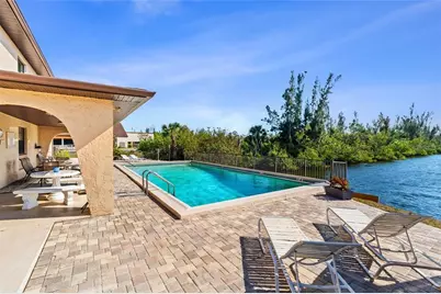 1217 Aqui Esta Drive #5, Punta Gorda, FL 33950 - Photo 5