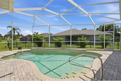 2262 Rio De Janeiro Avenue, Punta Gorda, FL 33983 - Photo 3