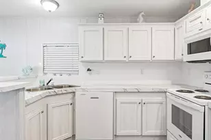 6826 Alani Ct, North Port, FL 34287 - Photo 7