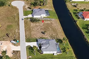 176 W Pine Valley Ln, Rotonda West, FL 33947 - Photo 1