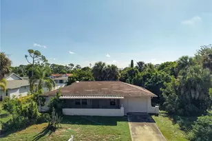 2094 Carpetgreen St, Port Charlotte, FL 33948 - Photo 7
