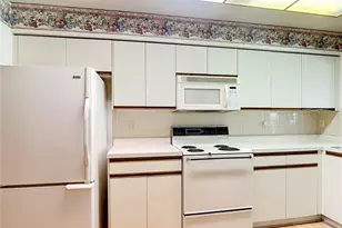 665 Foxwood Blvd, Englewood, FL 34223 - Photo 25