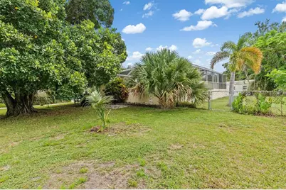 2205 Dixie Avenue, Punta Gorda, FL 33950 - Photo 29