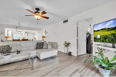 5209 Wedgewood Lane #17, Sarasota, FL 34235 - Photo 5
