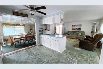176 W Manatee Loop, Punta Gorda, FL 33950 - Photo 7