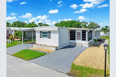 176 W Manatee Loop, Punta Gorda, FL 33950 - Photo 1