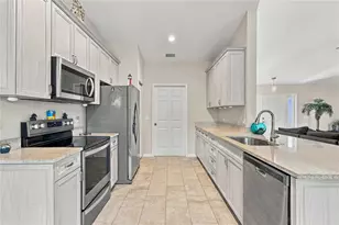 10554 Live Oak Rd, Port Charlotte, FL 33981 - Photo 7
