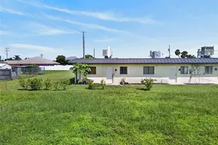 4516 Santa Barbara Blvd, Cape Coral, FL 33914 - Photo 31