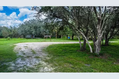8538 SW Opossum Trl, Arcadia, FL 34266 - Photo 7