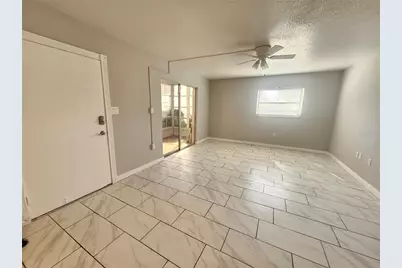 460 Base Avenue E #110, Venice, FL 34285 - Photo 7