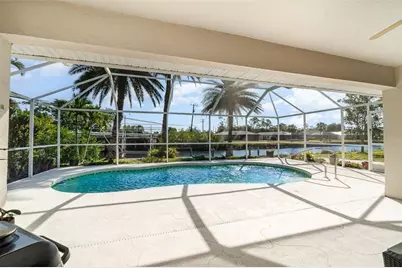4010 Yucatan Circle, Port Charlotte, FL 33948 - Photo 27