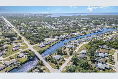 4010 Yucatan Circle, Port Charlotte, FL 33948 - Photo 33