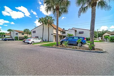 7237 Cloister Drive #207, Sarasota, FL 34231 - Photo 3
