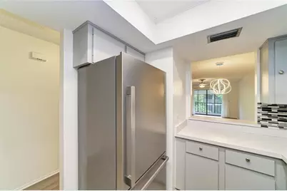 7237 Cloister Drive #207, Sarasota, FL 34231 - Photo 11