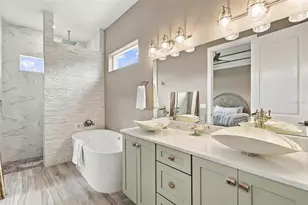 13284 Amaryllis Cir, Port Charlotte, FL 33981 - Photo 15
