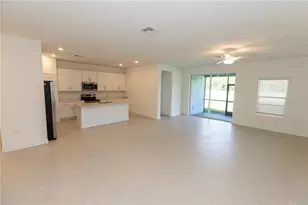 45126 Pipevine Cir, Punta Gorda, FL 33982 - Photo 5