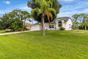 1040 Bay Harbor Dr, Englewood, FL 34224 - Photo 1