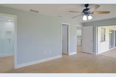 27050 Pelotas Drive, Punta Gorda, FL 33983 - Photo 11