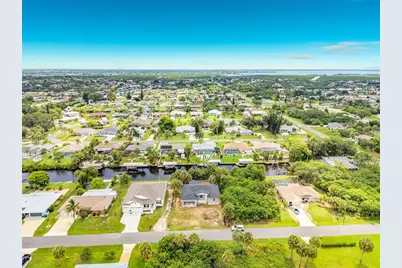 18632 Alphonse Circle, Port Charlotte, FL 33948 - Photo 47