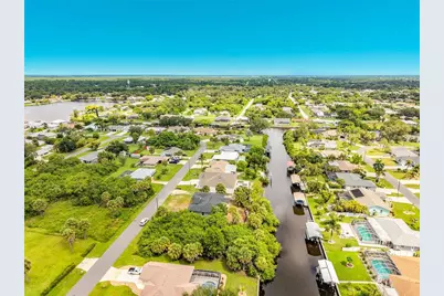 18632 Alphonse Circle, Port Charlotte, FL 33948 - Photo 45